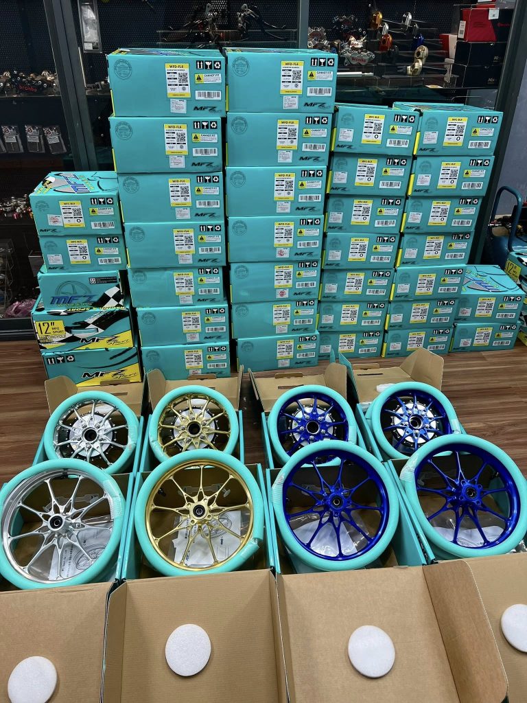 đồ chơi xe máy chính hãng